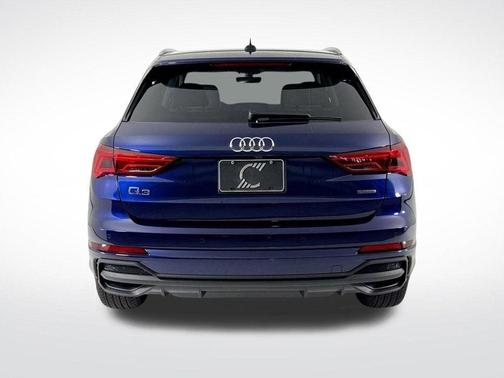 2025 Audi Q3 45 S line Premium