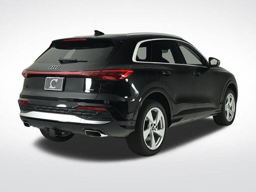 2025 Audi Q5 2.0T quattro Premium