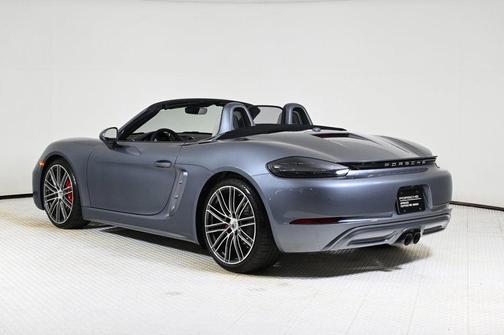 2025 Porsche 718 Boxster S