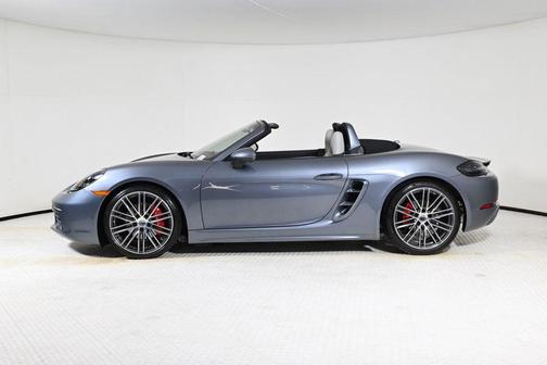 2025 Porsche 718 Boxster S