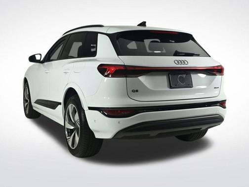 2025 Audi Q6 e-tron Premium