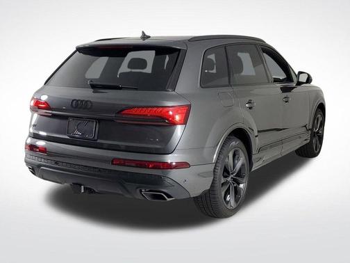 2025 Audi Q7 55 Premium Plus
