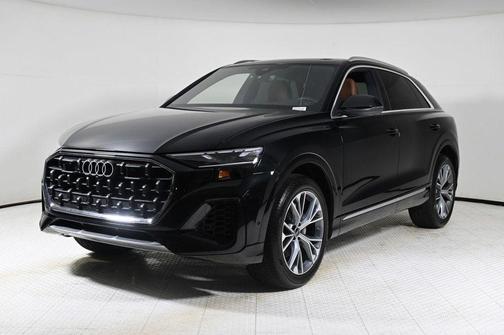 2025 Audi Q8 Premium