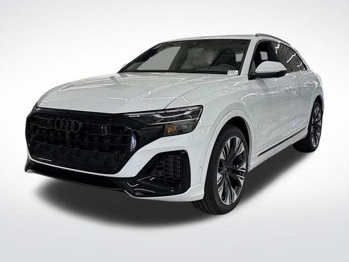 2025 Audi Q8 Premium Plus
