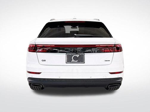 2025 Audi Q8 Premium Plus