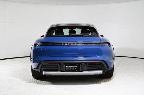 2025 Porsche Taycan 4