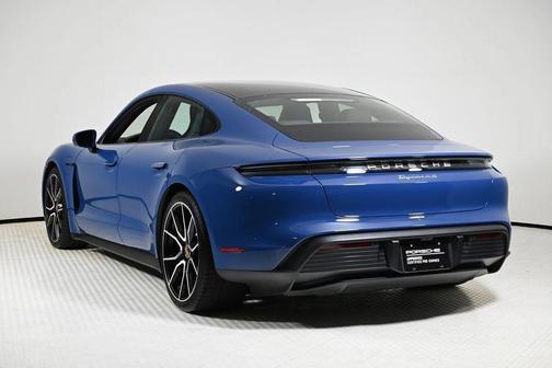 2024 Porsche Taycan 4S