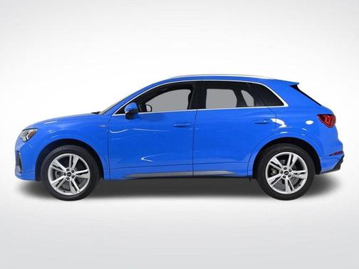 2022 Audi Q3 45 S line Premium Plus