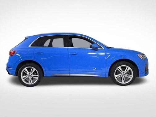 2022 Audi Q3 45 S line Premium Plus