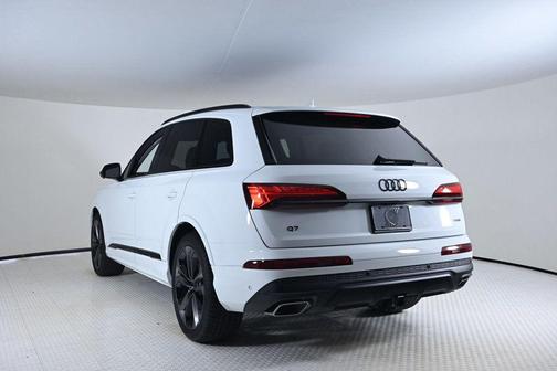 2026 Audi Q7 55 Premium Plus