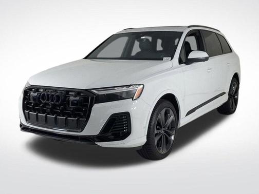 2025 Audi Q7 55 Premium Plus