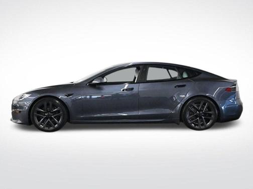 2022 Tesla Model S Base