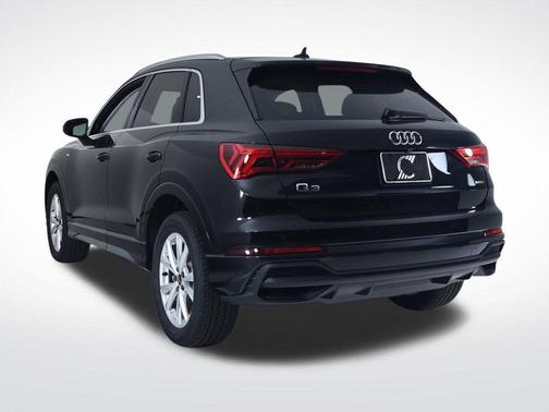 2025 Audi Q3 45 S line Premium