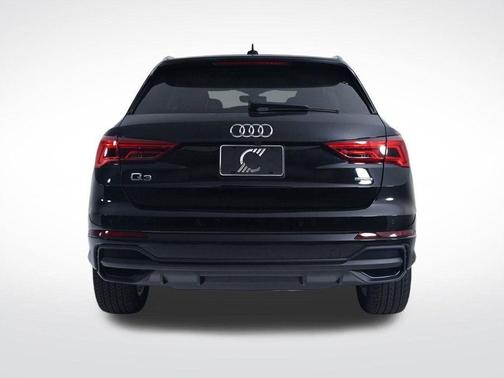 2025 Audi Q3 45 S line Premium