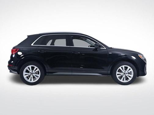 2025 Audi Q3 45 S line Premium