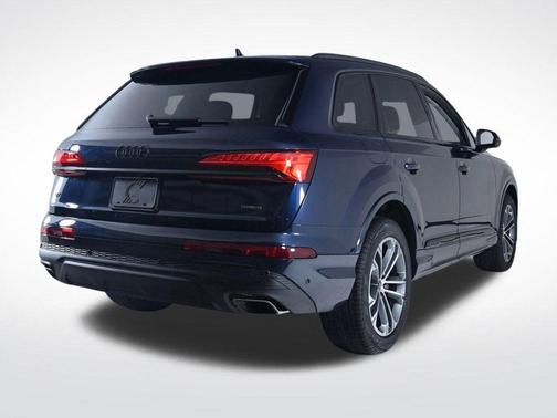 2026 Audi Q7 55 Premium