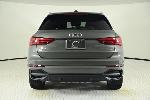 2025 Audi Q3 45 S line Premium