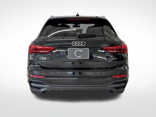 2025 Audi Q3 45 S line Premium