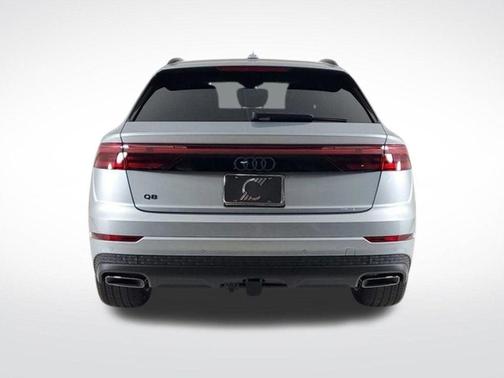 2025 Audi Q8 Premium Plus