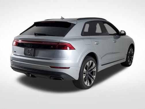 2025 Audi Q8 Premium Plus