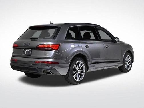 2025 Audi Q7 45 Premium