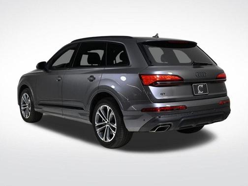 2025 Audi Q7 45 Premium