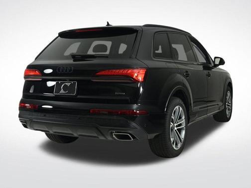 2025 Audi Q7 45 Premium