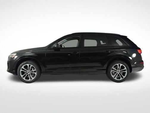 2025 Audi Q7 45 Premium