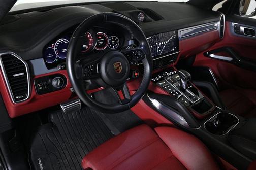2023 Porsche Cayenne Turbo GT