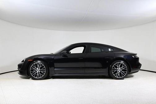 2022 Porsche Taycan Base