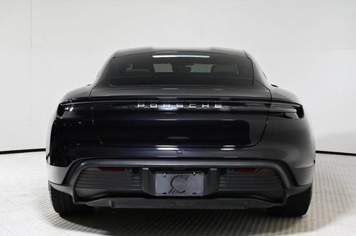 2022 Porsche Taycan Base