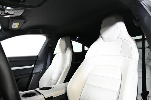 2022 Porsche Taycan Base