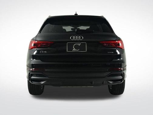 2025 Audi Q3 45 S line Premium