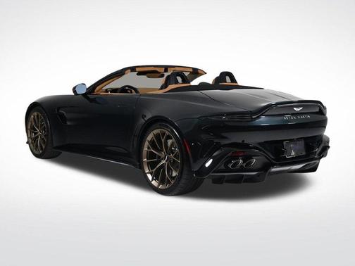 2026 Aston Martin Vantage Base