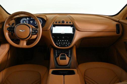 2021 Aston Martin DBX Base