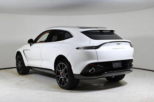 2021 Aston Martin DBX Base