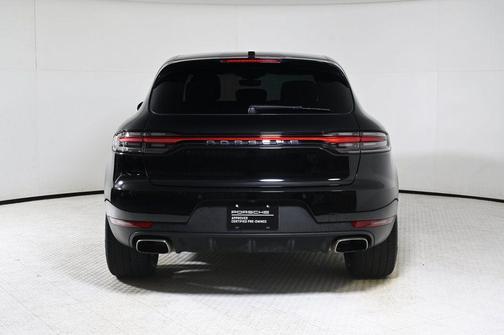 2020 Porsche Macan Base