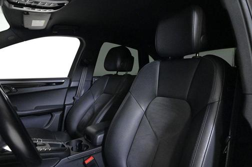 2020 Porsche Macan Base