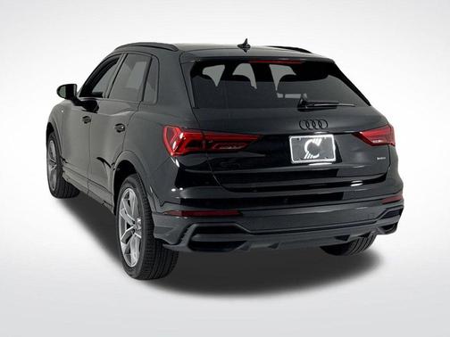 2025 Audi Q3 45 S line Premium