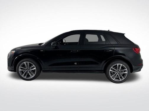 2025 Audi Q3 45 S line Premium