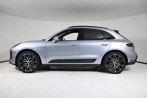 2025 Porsche Macan T