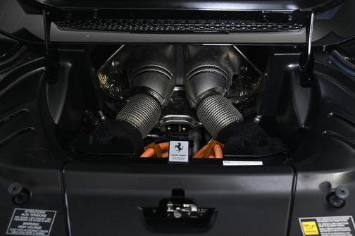 2024 Ferrari 296 GTS Base