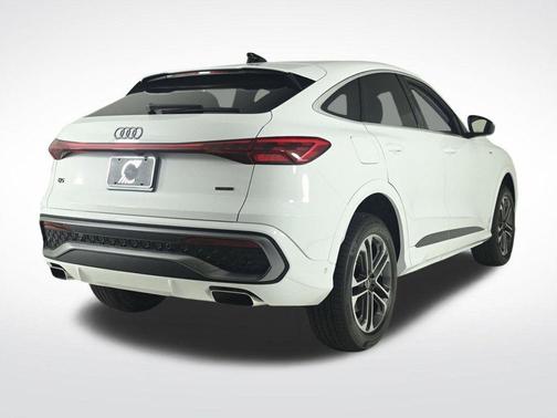2025 Audi Q5 Sportback 2.0T Premium