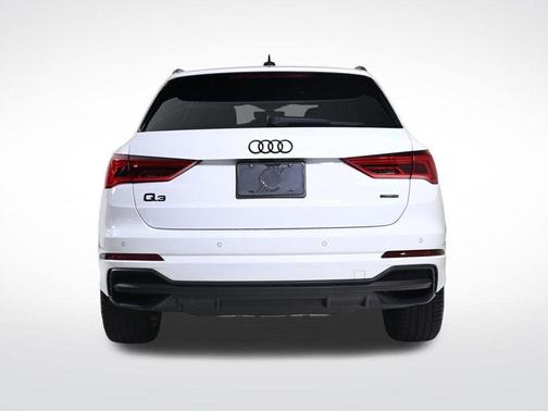 2025 Audi Q3 45 S line Premium