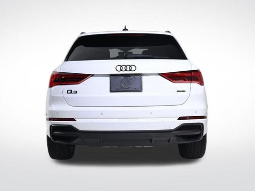 2025 Audi Q3 45 S line Premium