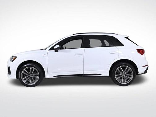 2025 Audi Q3 45 S line Premium
