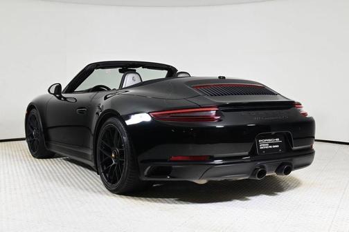 2019 Porsche 911 Carrera GTS