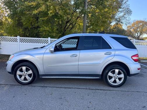 2009 Mercedes-Benz M-Class 4MATIC