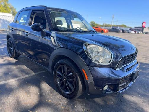 2012 MINI Cooper S Countryman Base