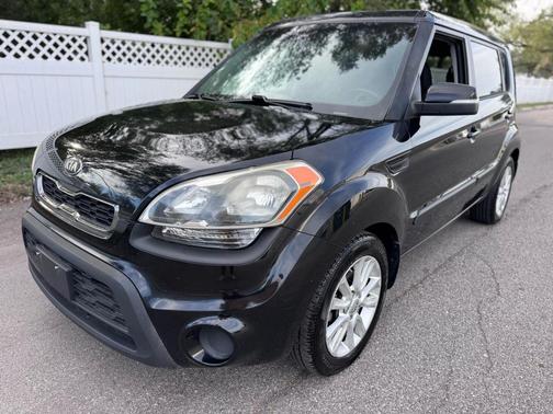 2013 Kia Soul +